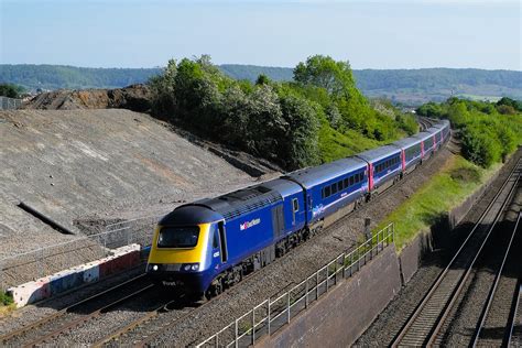 Hst Slowing For Standish Junction Fgw Liveried Class 43 Hs Flickr