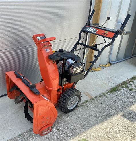 Ariens 724 Snowblower Model 932046 As New