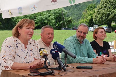 U Radoboju Odr Ana Konferencija Za Medije Na Temu Ntc Kampa U Prirodi