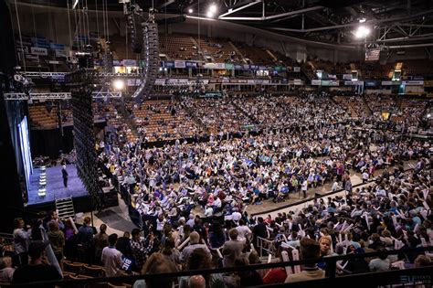 Snhu Arena Event Space In Manchester Nh The Vendry