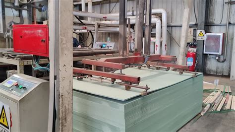 Video New Green Substrate For Laminate Flooring 魏希娟 Posted On The