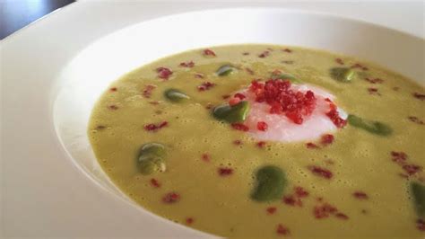 Quem rapa o tacho Creme aveludado de favas chouriço crocante