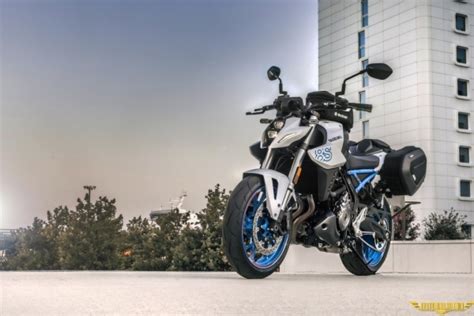 Suzuki Nin Yeni Naked Modeli GSX 8S Motorcular