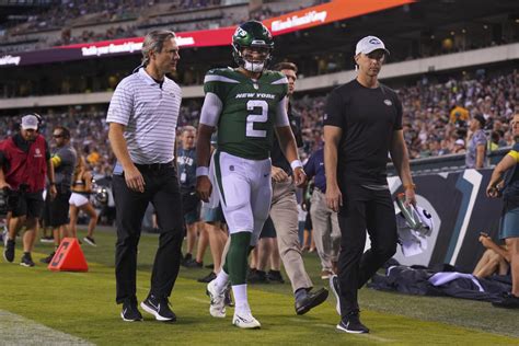 Jets QB Zach Wilson Reportedly Avoids ACL Injury But Will Still Miss 2