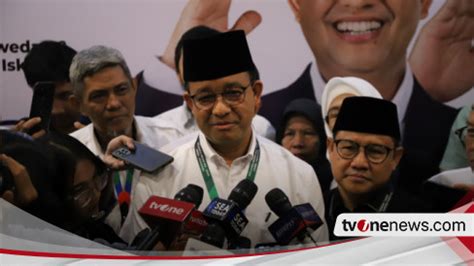 Hari Pertama Tahun Baru Anies Baswedan Ke Makam Ayahanda Kaliurang