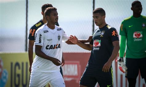 Seleção Sub 20 Masculina Goleia Atlético Mg Em Jogo Treino