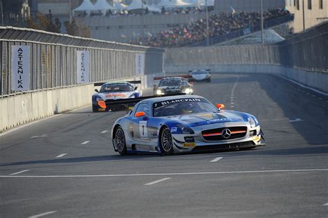 SLS AMG GT3 Has Awesome Season in 2013 - autoevolution