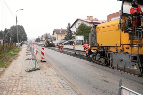 Ruch Wahad Owy Na Kolejnym Odcinku Ulicy Modrej Robotnicy Zaczynaj