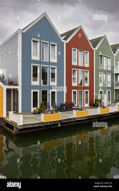 Modern residential architecture in Houten, The Netherlands Stock Photo ...