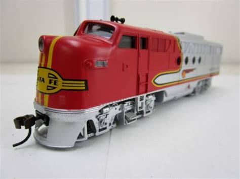 Bachmann Ho Scale Locomotive Train Diesel Santa Fe Flyer Dcc On Board