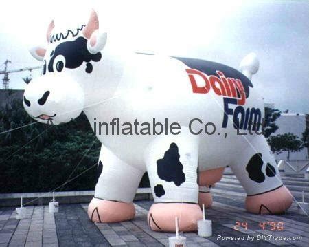 PVC Giant Inflatable Cow For Advertising Inflatable Cow Costume For