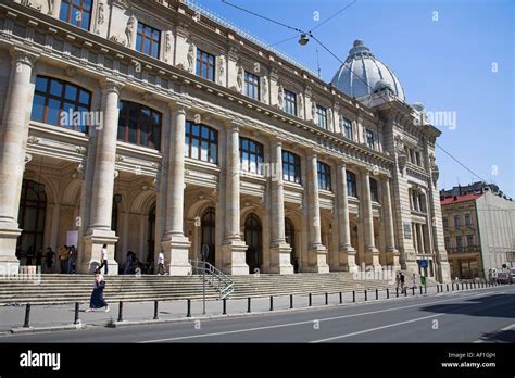 National History Museum Muzeul National De Istorie A Romaniei Calea