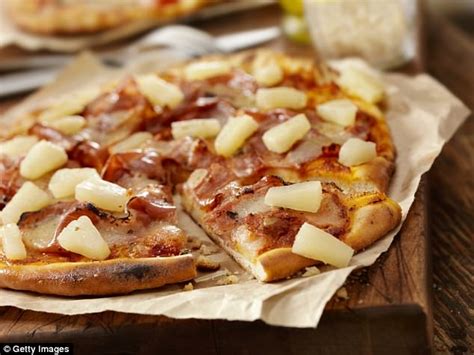 Sam Panopoulos The Creator Of The Hawaiian Pizza Dies Daily Mail Online