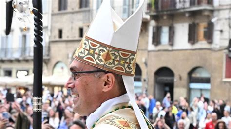 Gherardo Gambelli arcivescovo di Firenze il primo giorno è per gli