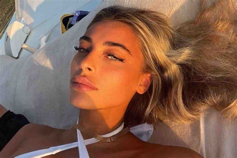 Chiara Frattesi Irrefrenabile Bikini Bollente Per La Sorella Di Davide