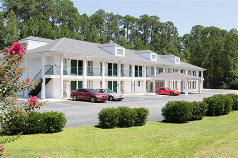 Super 8 by Wyndham Statesboro | Statesboro, GA Hotels