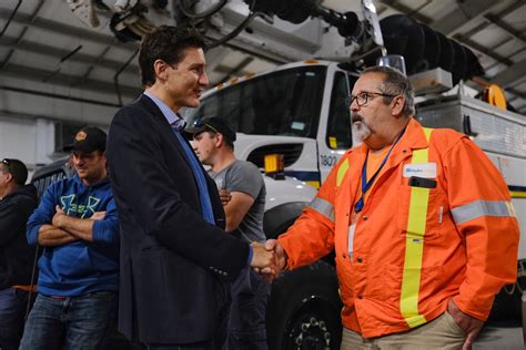 Hydro Ottawa On Twitter Our Crews Received A Proper Send Off Earlier