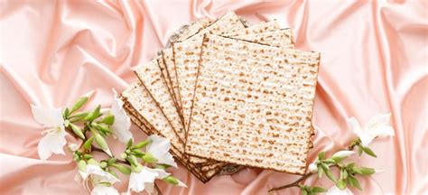 Premium Photo Matzo Is A Traditional Jewish Holiday In Israel