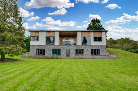 Wyre Hill Wyre Piddle 5 Bedroom House Detached