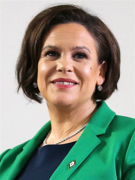 9 Hot Sexy Mary Lou McDonald Bikini Pics