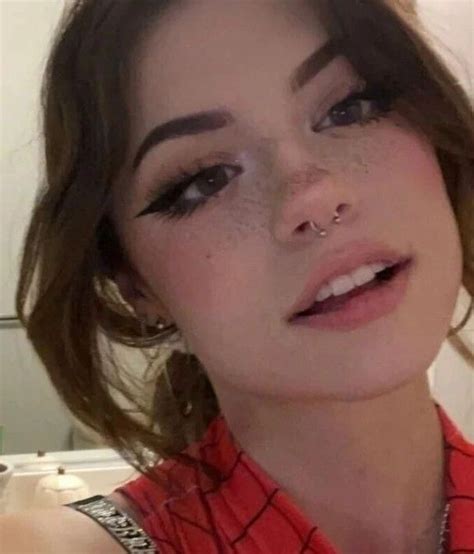 Tiktoker Akash Zavela In 2025 Pretty Blonde Hair Egirl Style Hair Inspiration Short