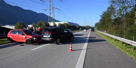 A Bei Sennwald Sg Zwei Auffahrkollisionen F Hren Zu R Ckstau