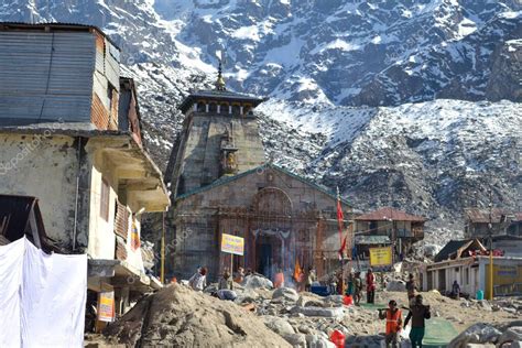 El templo de Kedarnath reabre para los peregrinos después del desastre