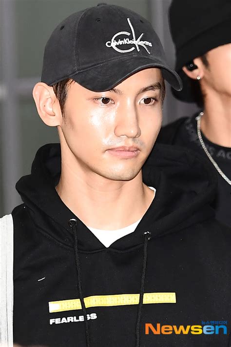 동방신기 최강창민 ‘당기면 당길수록 잘생김 포토엔hd 손에 잡히는 뉴스 눈에 보이는 뉴스 뉴스엔