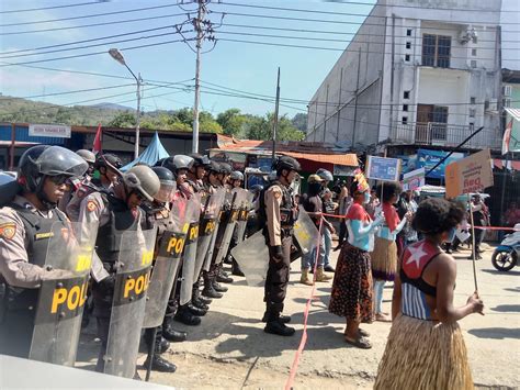 Dukung Ulmwp Jadi Anggota Penuh Msg Demonstran Kenakan Simbol Bintang