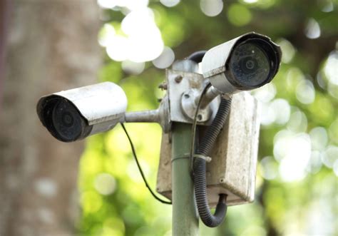 What are the Advantages of Outdoor Security Cameras?