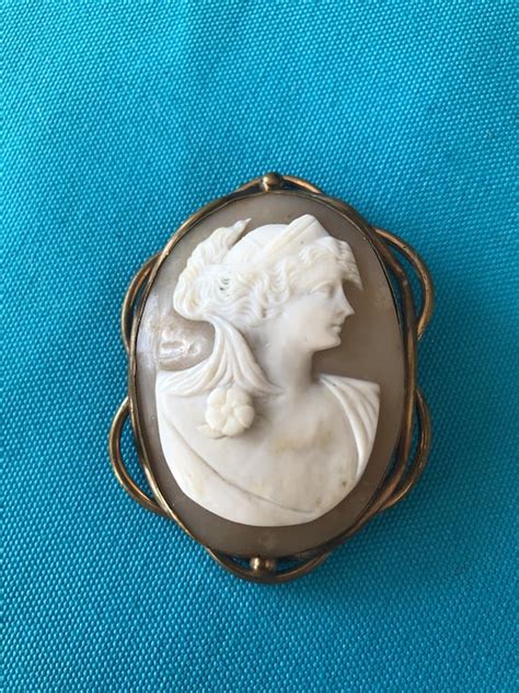 Vintage Victorian Antique Cameo Gem