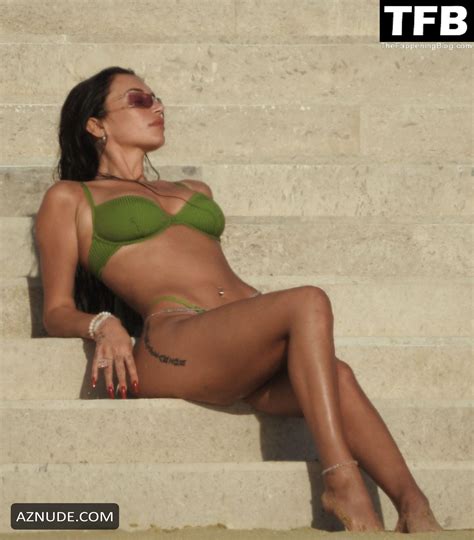 Anastasia Karanikolaou Sexy Shows Off Her Amazing Figure In A Hot Bikini On A Beach In Mexico