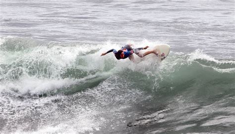 Surfing: Contestants carve out new frontiers at Pro-Am, which doubles as swan song for Lawrence ...