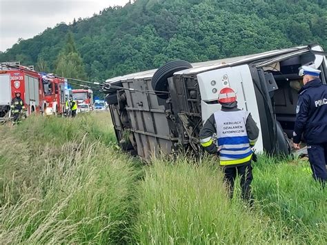 Małopolska Wypadek autobusu z dziećmi Są ranni Wydarzenia w INTERIA PL