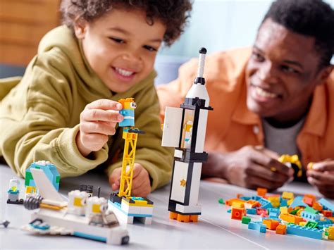 12 Best Space Toys for Christmas | Official LEGO® Shop US