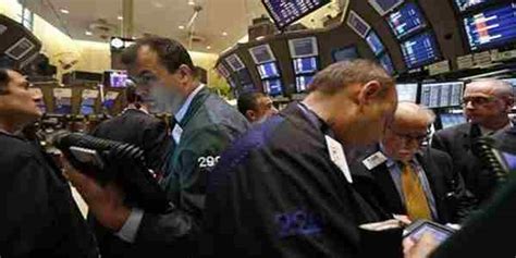 Indeks Nasdaq Bersiap Cetak Rekor Wall Street Dibuka Flat Okezone