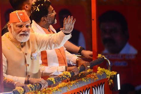 PM Modi S Roadshow In Bengaluru It S PM Modi S Final Push To K Taka