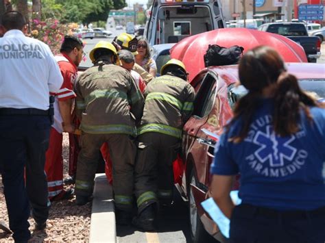 Choque De Tres Veh Culos Deja Mujer Lesionada