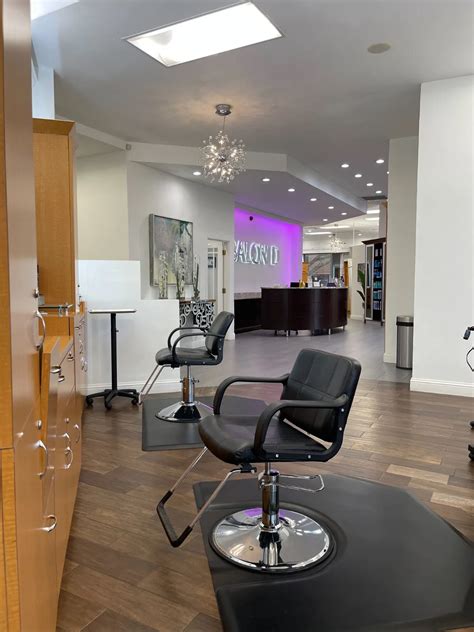 Salon Suites for Rent in Dallas TX - Salon D