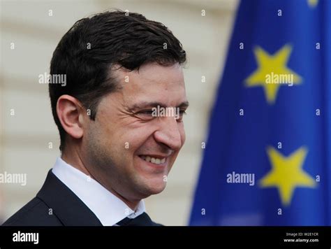 President Volodymyr Zelensky Hi Res Stock Photography And Images Alamy