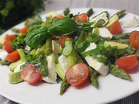 Tomate Mozzarella Avocado Salat Von Laryhla Chefkoch