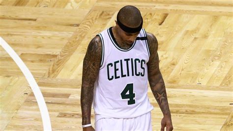 Isaiah Thomas Plays With Heavy Heart But Bulls Take Game 1 From Celtics