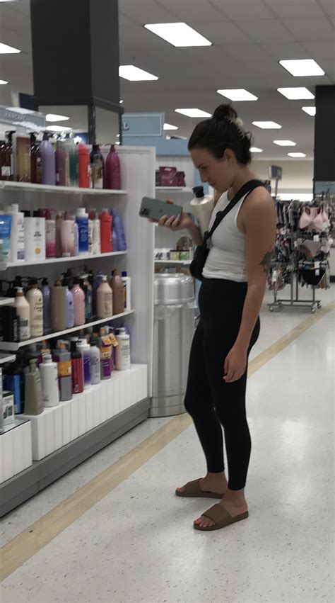 Pretty Brunette In Tight Lu Lu Lemon Outfit Spandex Leggings Yoga Pants Forum