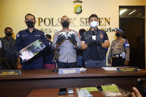 Polisi Tangkap Bandar Narkotika Berikut Barang Bukti Sabu Di Senen