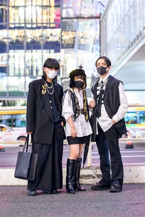 Stunning Street Style From Tokyo Fashion Week Spring