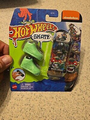 HOT WHEELS SKATE SCREEN LEGENDS TEENAGE MUTANT NINJA TURTLES