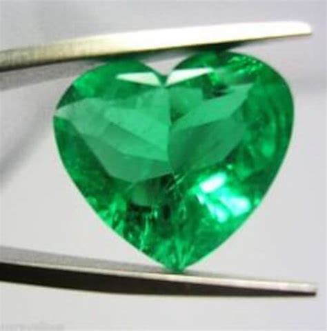 Lab Created Hydrothermal Colombian Emerald Heart Cubic Zirconia Cz