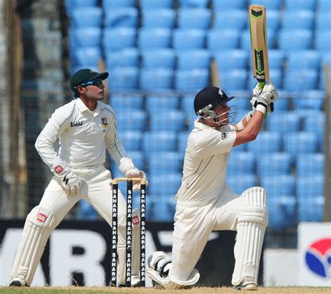 Trent Boult Plays A Sweep Shot ESPNcricinfo