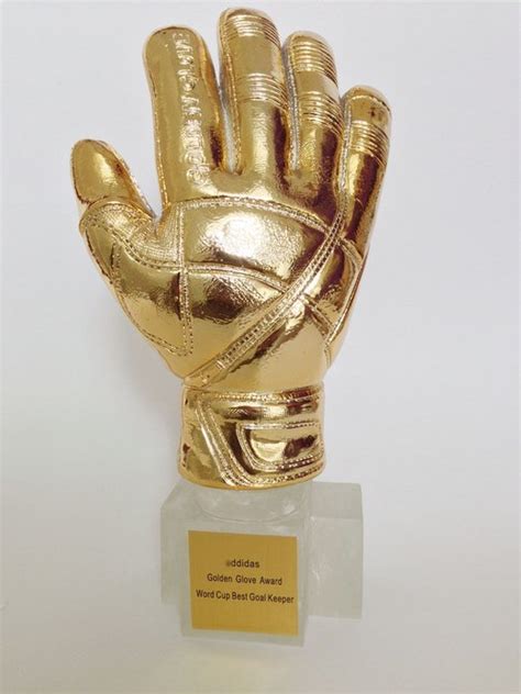 FIFA Golden Glove - Replica golden glove - Best goalkeeper - 27 cm high ...