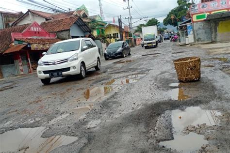 10 Provinsi Dengan Jalan Rusak Paling Banyak Di Indonesia Mana Saja